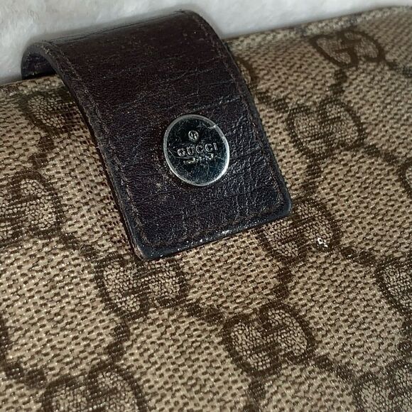 Authentic GUCCI GG Logo Kisslock Wallet - Picture 13 of 13